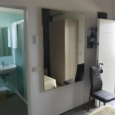 Venus Hotel 3*