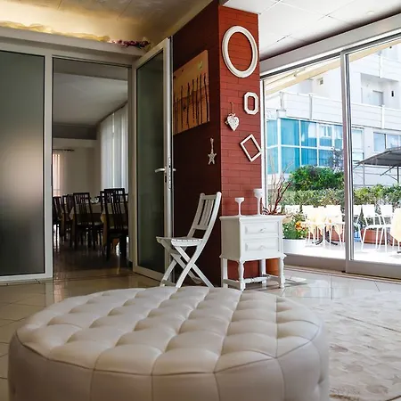 Venus 3*